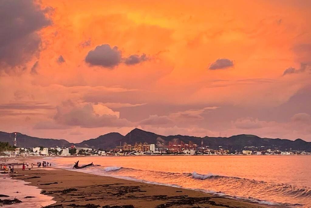 Espectacular Apto A Pie De Playa Con Vista Al Mar مانزانيلو المظهر الخارجي الصورة